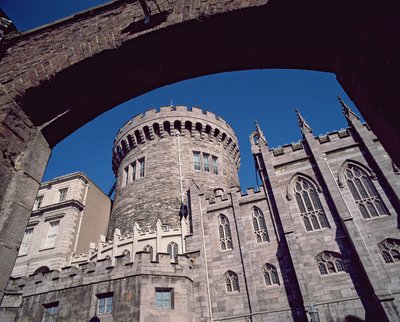 Zamek w Dublinie, wieża rekordów autorstwa Irish School