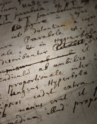 Dwie strony poprawek do Principia Mathematica autorstwa Isaac Newton
