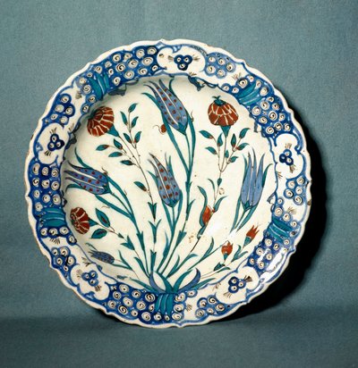 Sztuka Islamu: ceramiczna płyta decoree z Iznik (dzisiejsza Nicea) w Turcji. 16 wiek. Sevres, Narodowe Muzeum Ceramiki autorstwa Islamic School