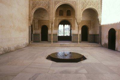 Patio Mexuar autorstwa Islamic School