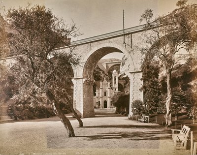 Album "Genua i Piza": Kaplica Sainte Dévote w Monako, ok. 1880-90 (zdjęcie czarno-białe) autorstwa Italian Photographer