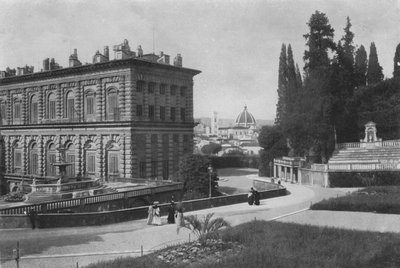 Florencja i Palazzo Pitti, Tylna część z widokiem na katedrę (zdjęcie czarno-białe) autorstwa Italian Photographer