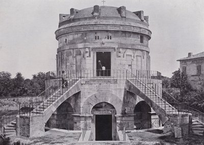 Włochy: Grób Teodoryka, Rawenna (zdjęcie czarno-białe) autorstwa Italian Photographer