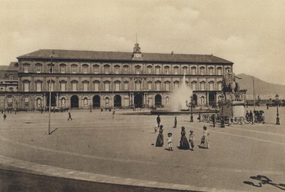 Neapol: Palazzo Reale (zdjęcie czarno-białe) autorstwa Italian Photographer