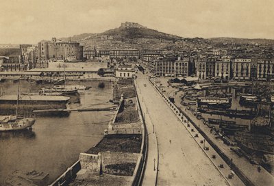 Neapol: Panorama Dal Mare (zdjęcie czarno-białe) autorstwa Italian Photographer