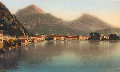 Riva, jezioro Garda (zdjęcie kolorowe) autorstwa Italian Photographer