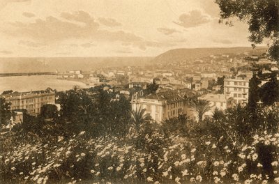 San Remo, Panorama od wschodu (zdjęcie czarno-białe) autorstwa Italian Photographer