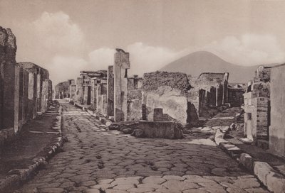 Via Consolare i Porta Di Ercolano, Droga Konsularna, Brama Herkulanum (zdjęcie czarno-białe) autorstwa Italian Photographer