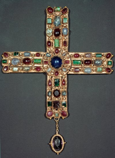 Sztuka Lombardzka: Złoty Krzyż i Kamienie Berengario (Berenger) (850-924) Król Włoch i cesarz Świętego Cesarstwa. Monza z IX wieku, Muzeum Katedralne - Sztuka Lombardzka: krzyż ze złota i kamieni szlachetnych Berengario (Berenger) (850-924), Król Ital autorstwa Italian School