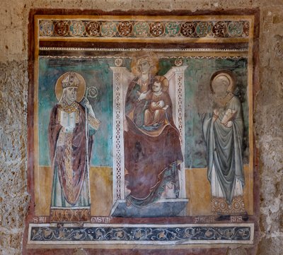 Madonna intronizowana ze świętymi Augustynem i Sewerem, Oratorium Ukrzyżowania, ostatnia ćwierć XIII w. (fresk) autorstwa Italian School