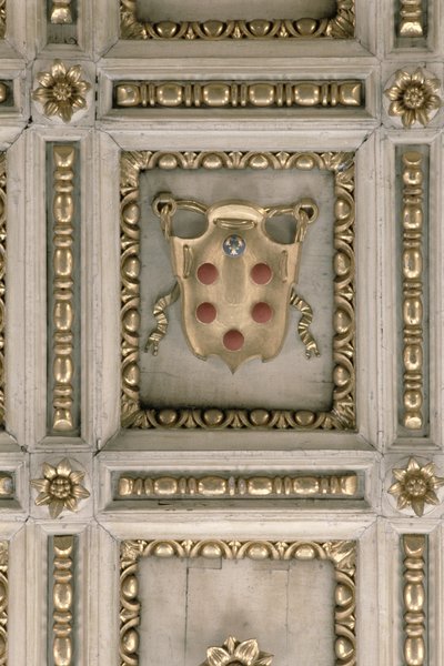 Herb Medyceuszy, od podbitki kościoła (stiuk) autorstwa Italian School