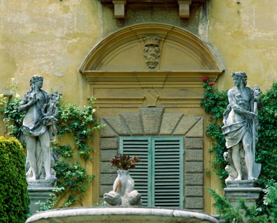 Południowa fasada Villa la Pietra autorstwa Italian School