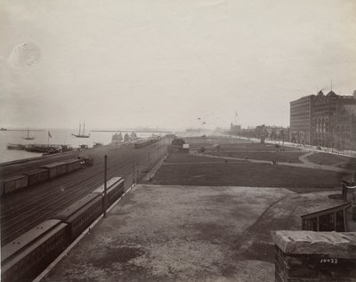 Widok na południe od Michigan Avenue od zachodniej strony torów Illinois Central Railroad, Chicago, ok. 1890 r autorstwa J. W. Taylor