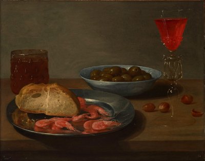 Talerz z krewetkami i bułką, miska z oliwkami, façon de Venise, szklanka piwa i migdały na stole. autorstwa Jacob Van Es