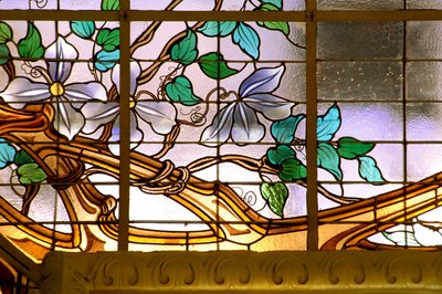 Nancy (wydział 54), Art Nouveau, „La verriere aux Clematites” (1901) - detal, Witraże Jacquesa Grubera (1870-1936), Credit Lyonnais, rue St Georges autorstwa Jacques Gruber