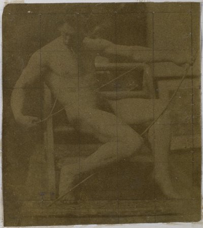 Studium nagiego modela siedzącego na stopniu, widzianego z przodu z liną i kokardą na kolanach, w pracowni Jacques de Lalaing autorstwa Jacques Lalaing (attributed to)