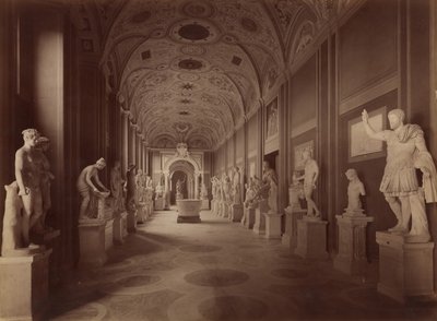 Sala Posągów, lata 50.-60. autorstwa James Anderson