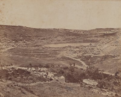Dolina Cmentarza autorstwa James Robertson
