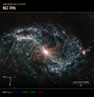 NGC 7496 (obraz kompasu MIRI) autorstwa James Webb Space Telescope (NASA)