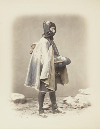 Japończyk na śniegu (ręcznie kolorowane czarno-białe zdjęcie) autorstwa Japanese Photographer