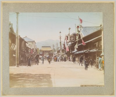 Theatre Street, Kobe, Japonia (ręcznie kolorowane czarno-białe zdjęcie) autorstwa Japanese Photographer