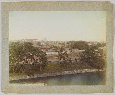 Miasto Tokio z Pałacu Cesarskiego, Japonia (ręcznie kolorowane czarno-białe zdjęcie) autorstwa Japanese Photographer