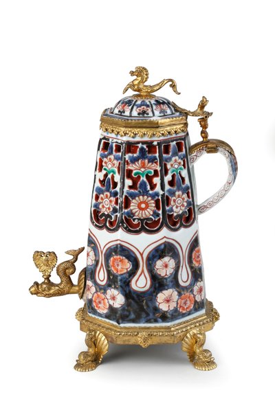 Rzadki, elegancko zamontowany dzbanek do kawy Imari i pokrywa (ceramiczna) autorstwa Japanese School