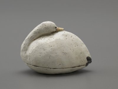 Pojemnik w kształcie gęsi śnieżnej, Ikaho, prefektura Gunma, era Meiji (ceramika) autorstwa Japanese School