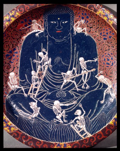 Talerz przedstawiający Buddę z dziesięcioma szkieletami (ceramiczny) (szczegół) (patrz także 182441) autorstwa Japanese School