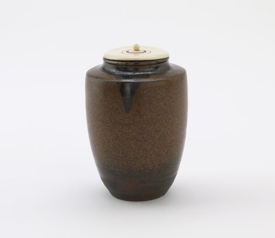 Pojemnik na herbatę, typ katatsuki, okres Edo (ceramiczny) autorstwa Japanese School