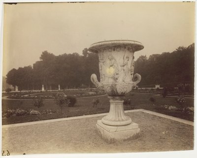Wersal, wazon Cornu autorstwa Jean Eugène Auguste Atget