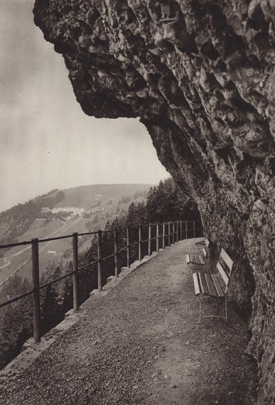 Widok na Rigi Kaltbad (zdjęcie czarno-białe) autorstwa Jean Gaberell