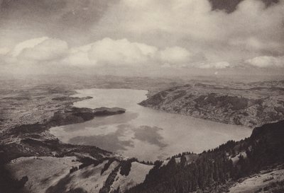 Rigi Kulm, widok na jezioro Zug (zdjęcie czarno-białe) autorstwa Jean Gaberell
