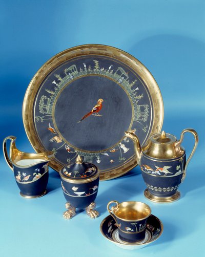 Kabaret z okrągłą tacą. Wykonane w fabryce Dagoty około 1810 roku. Sevres. Produkcja porcelany autorstwa Jean Paul Laurens