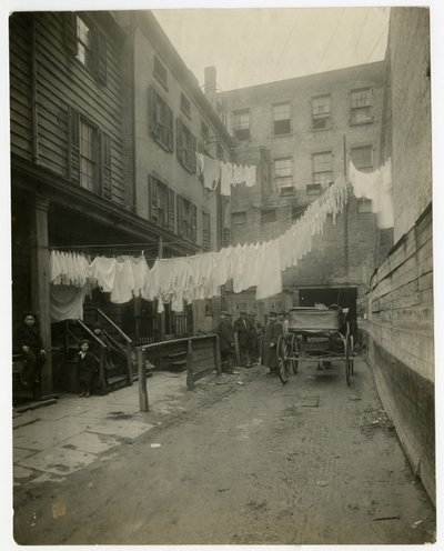 11 Christopher Street, Greenwich Village, Nowy Jork, USA, ok. 1917-20 (zdjęcie żelatynowo-srebrowe) autorstwa Jessie Tarbox Beals