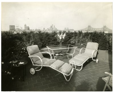Mrs Alice Woodward Reinhardt, 400 E 52nd St, Nowy Jork, USA, ok. 1905-40 (zdjęcie żelatynowo-srebrowe) autorstwa Jessie Tarbox Beals