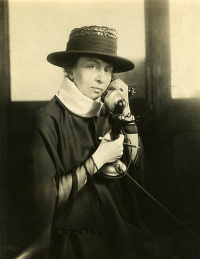 Dramaturg Rachel Crothers, ok. 1905-18 autorstwa Jessie Tarbox Beals