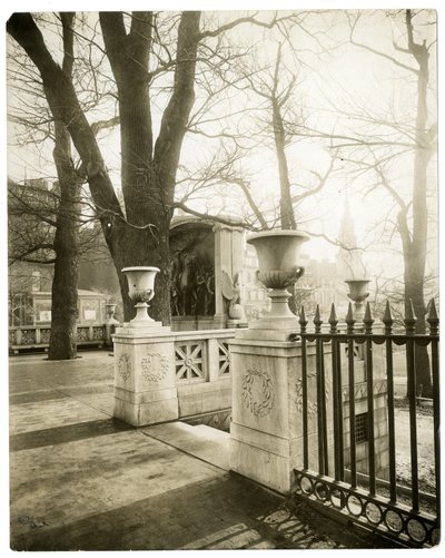 Shaw Memorial, Boston, USA, ok.1902-10 (zdjęcie żelatynowo-srebrowe) autorstwa Jessie Tarbox Beals
