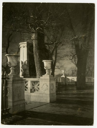 Shaw Memorial nocą, Boston, USA, ok.1902-10 (zdjęcie żelatynowo-srebrowe) autorstwa Jessie Tarbox Beals
