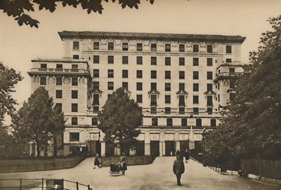 Górska masa murarska na zachodnim krańcu najcenniejszego miejsca, c1935. autorstwa Joel