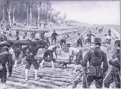 Japońscy inżynierowie budujący drewnianą drogę dla żołnierzy, ilustracja z Cassells History of the rosyjsko-japońskiej wojny, tom 1, ok. 1900 autorstwa Johannes Hermann Barend Koekkoek