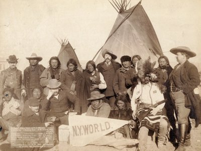 Indyjscy wodzowie i urzędnicy amerykańscy w Pine Ridge, 1891 autorstwa John C. H. Grabill
