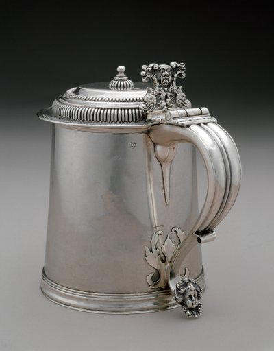 Kufel, 1695-1711 (srebrny) autorstwa John Coney