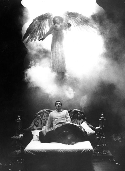 Angels In America napisany przez Tony