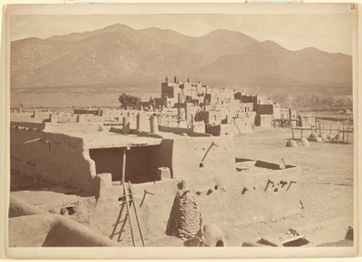 Północne Taos Pueblo, Nowy Meksyk autorstwa John K. Hillers