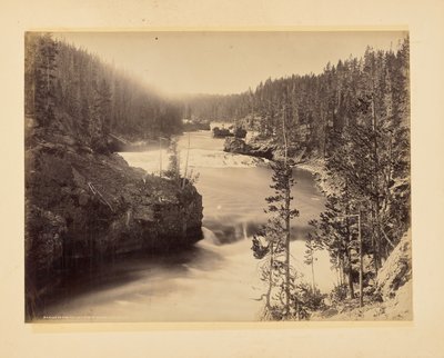 Bystrza Yellowstone powyżej wodospadów autorstwa John K. Hillers