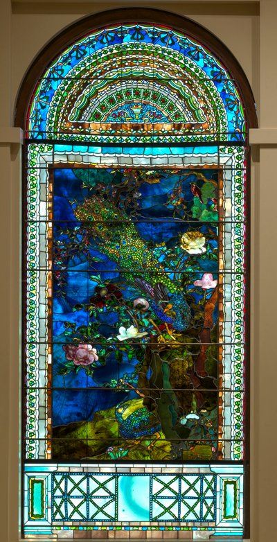Pawie i piwonie I autorstwa John La Farge