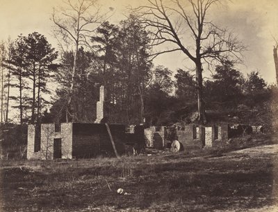 Ruiny na Gaines Mill, Wirginia, kwiecień 1865 (odbitka albumu osadzona na papierze tkanym) autorstwa John Reekie