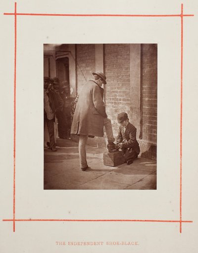 Niezależny czarny but, 1877. autorstwa John Thomson