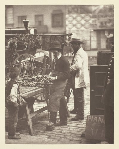Ślusarz uliczny autorstwa John Thomson